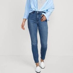 Old Navy High-Waisted Wow Straight Ankle Jeans